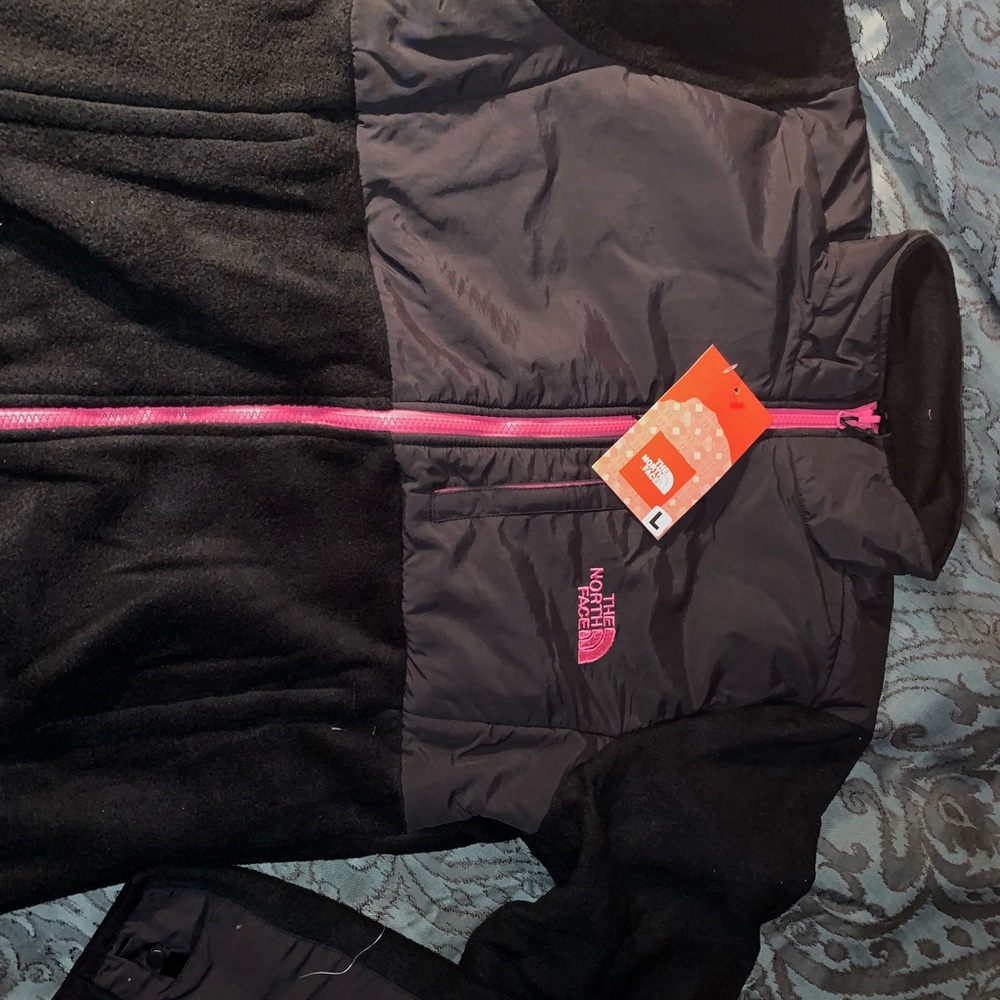 Large women’s north face fleece jacket